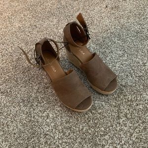 NWT Alterd State Wedges